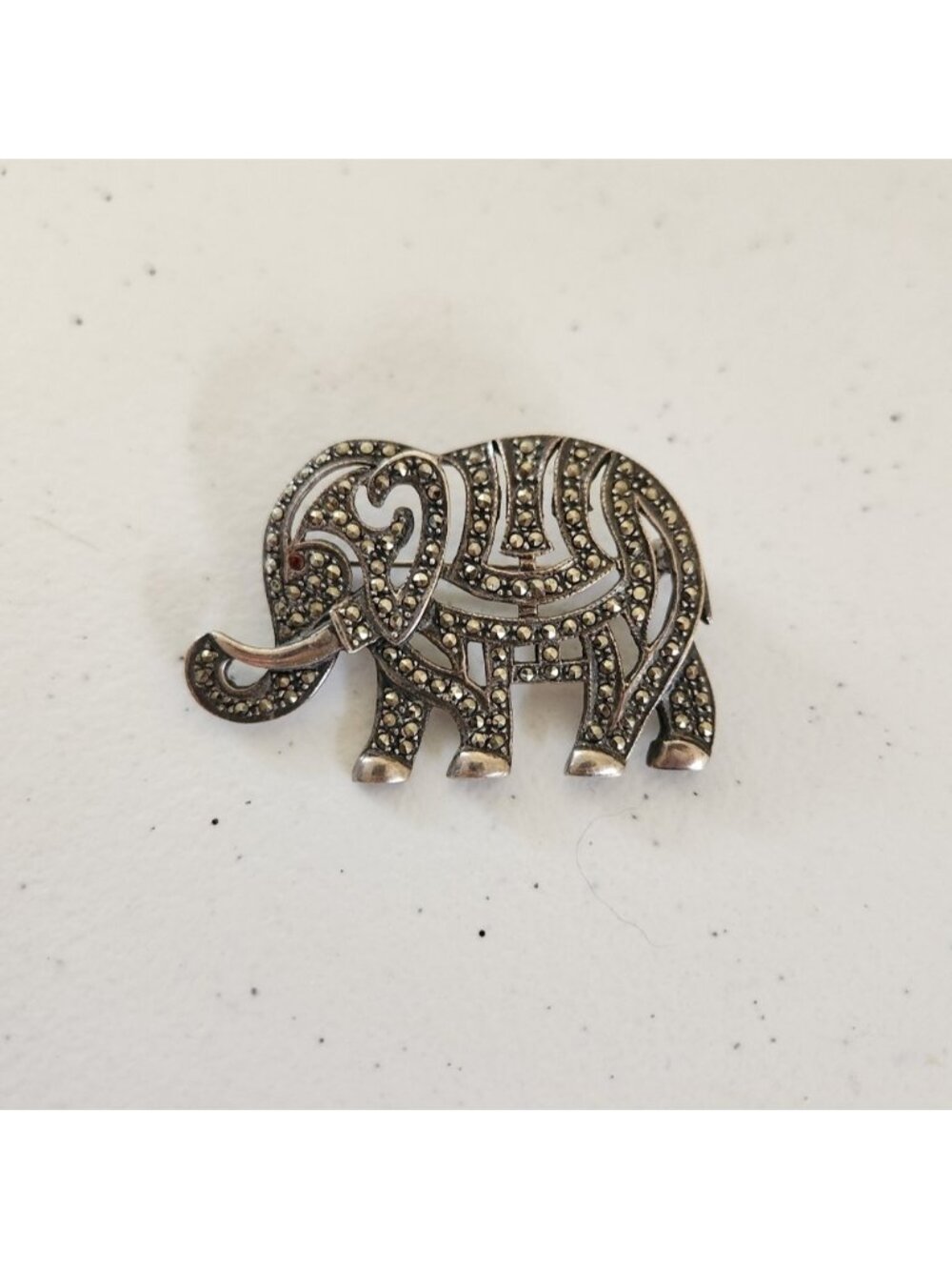 Vintage Elephant Pin Brooch Large Silver Tone Rhinestones Costume Jewlery 90s
